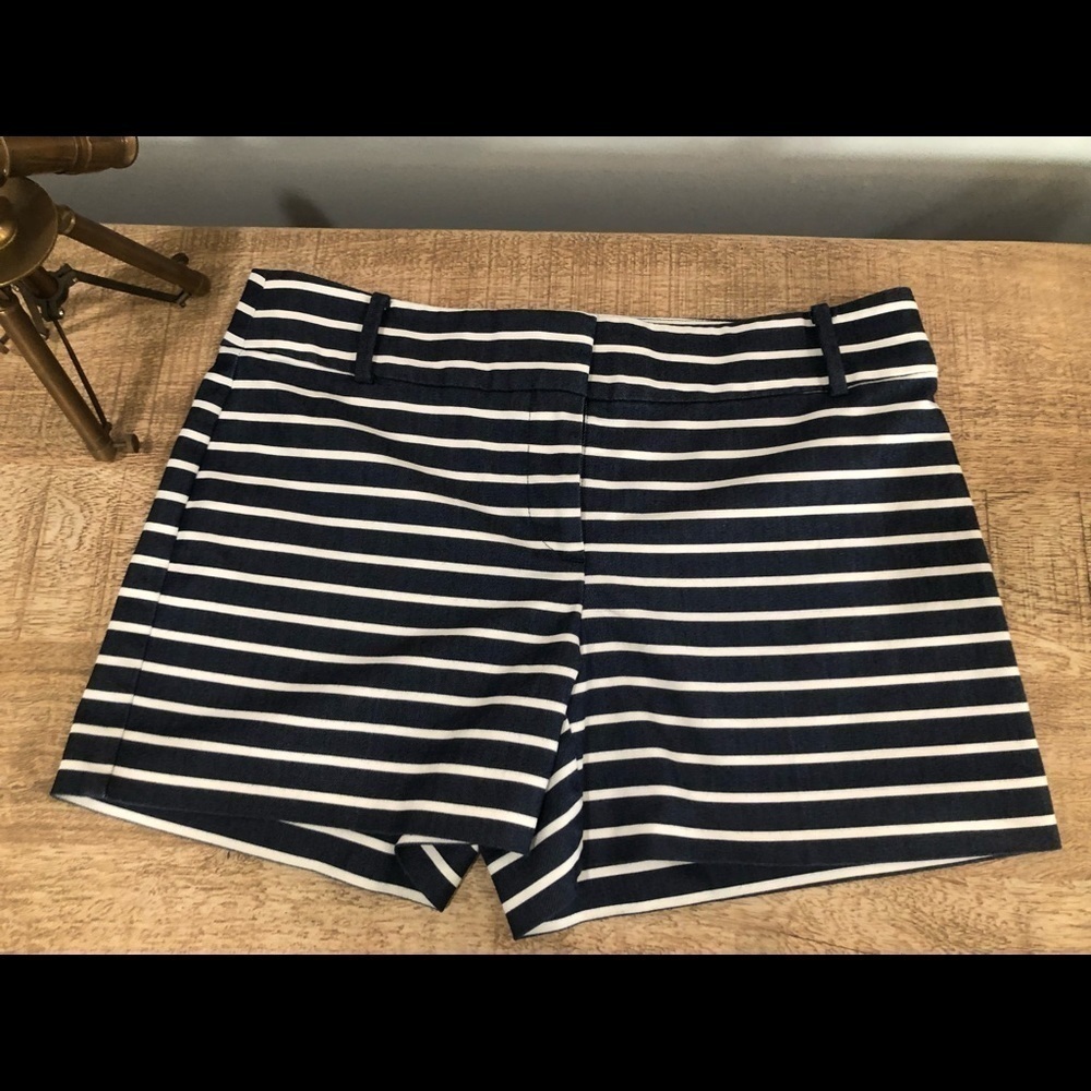 Ann Taylor LOFT Riviera Striped Shorts | Size 2 | Navy Resort Classic - Picture 2 of 16